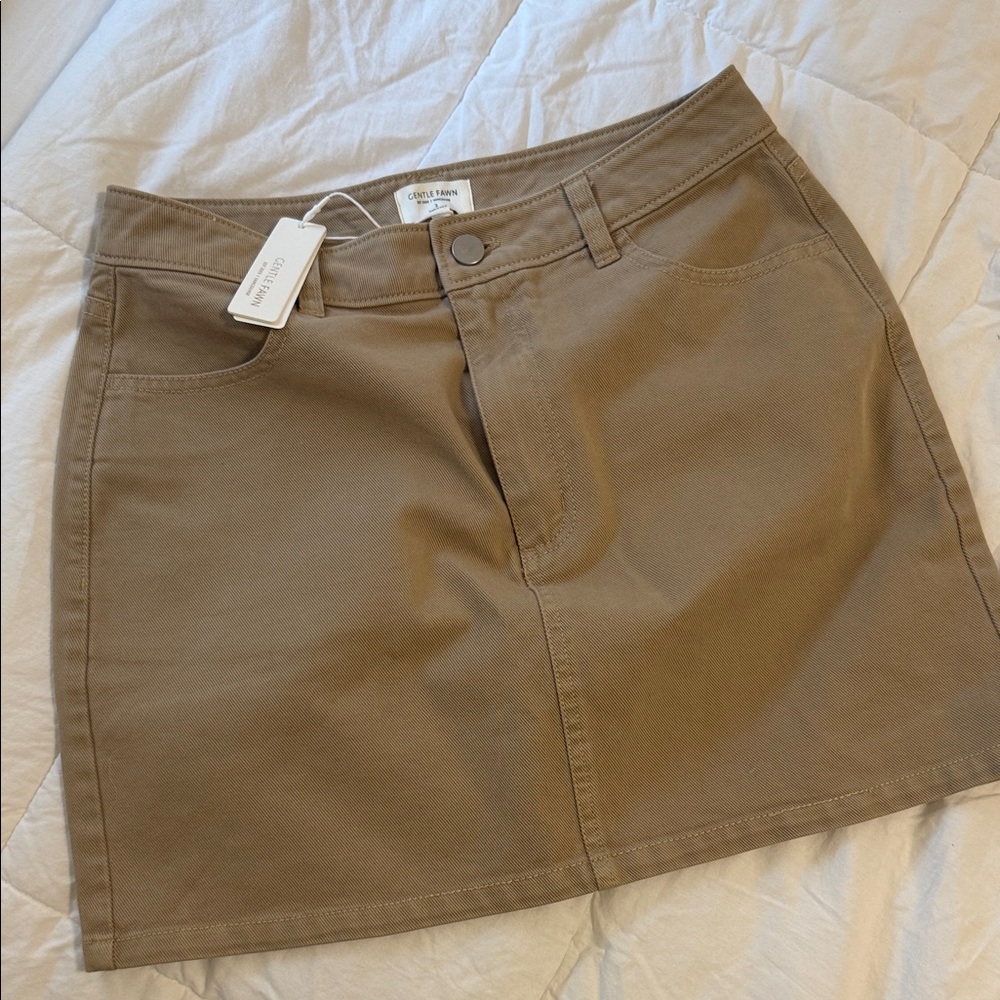 Gentle fawn skirt